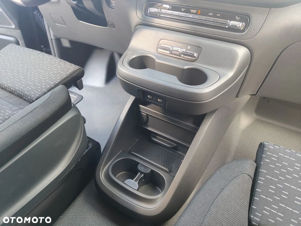 Mercedes-Benz Vito - 21