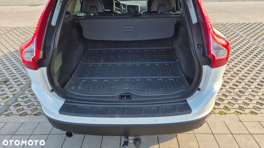 Volvo XC 60 D4 Geartronic RDesign - 9