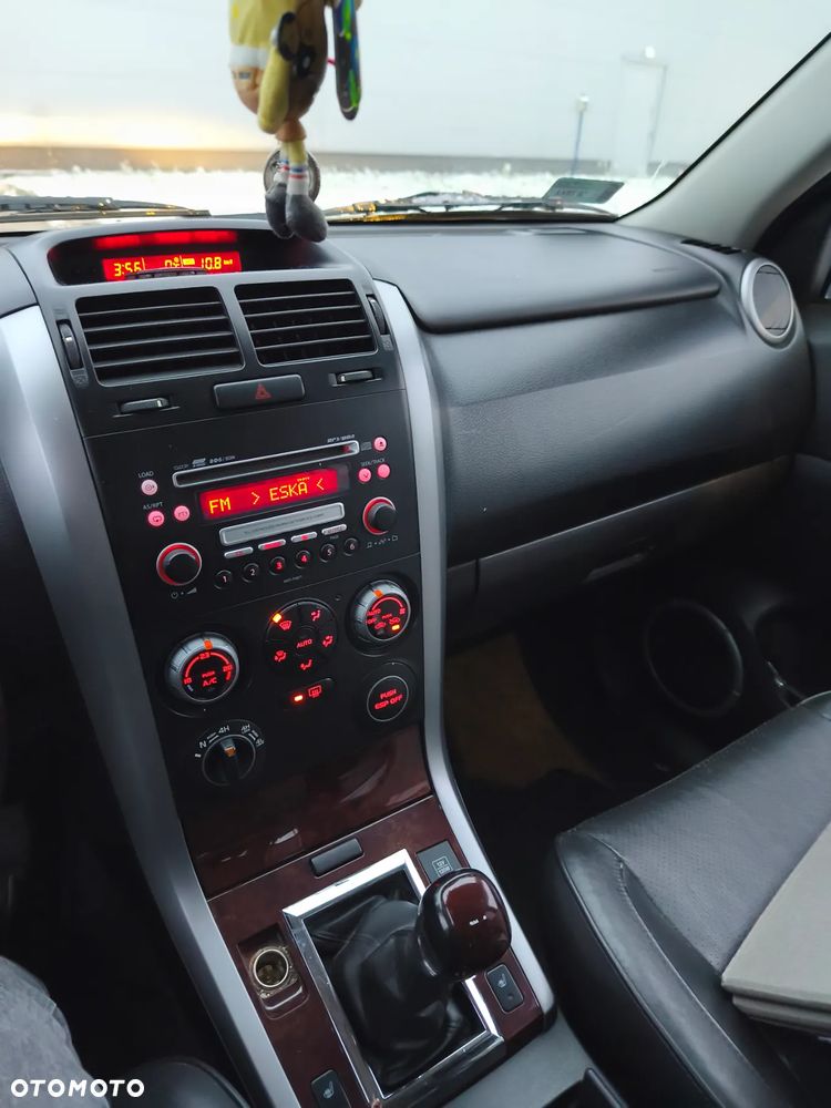 Suzuki Grand Vitara 1.9 DDiS De luxe - 8