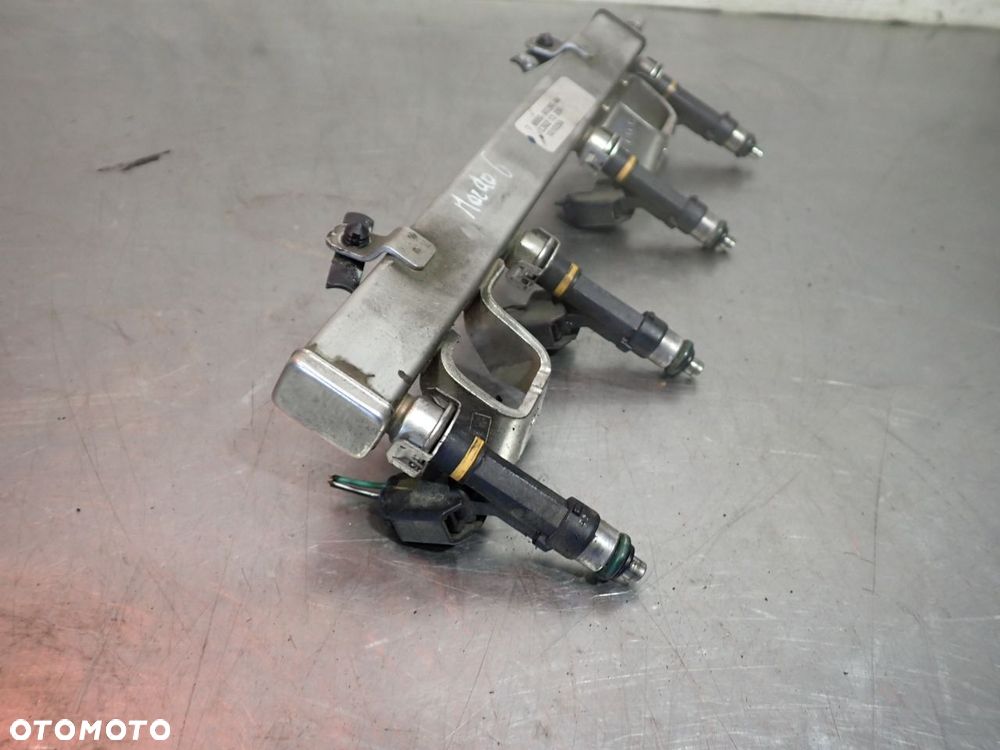 LISTWA WTRYSKOWA Z WTRYSKAMI MAZDA 6 GH - 5