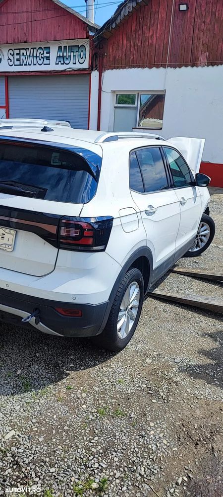 Volkswagen T-Cross 1.0 TSI OPF DSG Move - 9