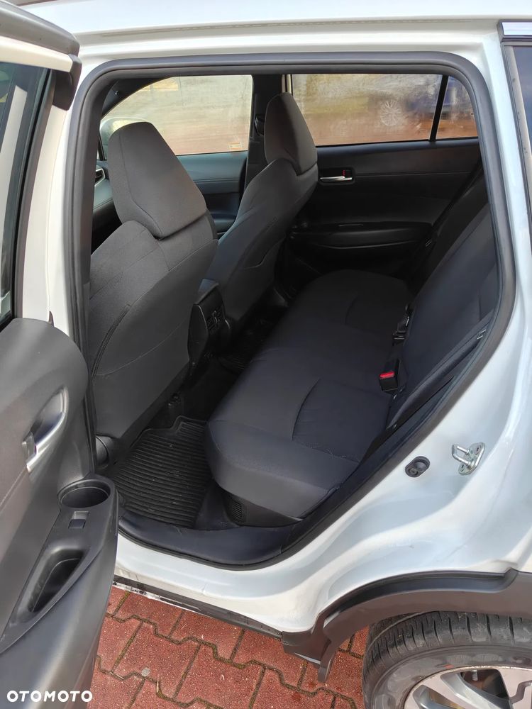 Toyota Corolla Cross - 12