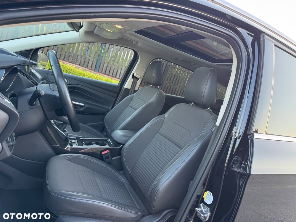 Ford Kuga 2.0 TDCi 2x4 Titanium - 8