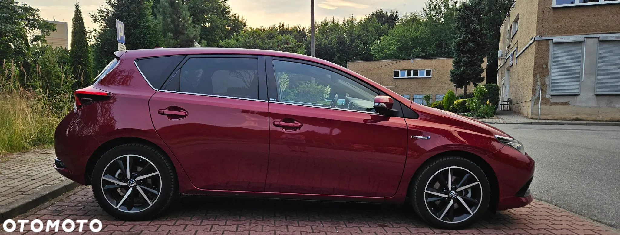 Toyota Auris 1.8 VVT-i Hybrid Automatik Edition-S - 9