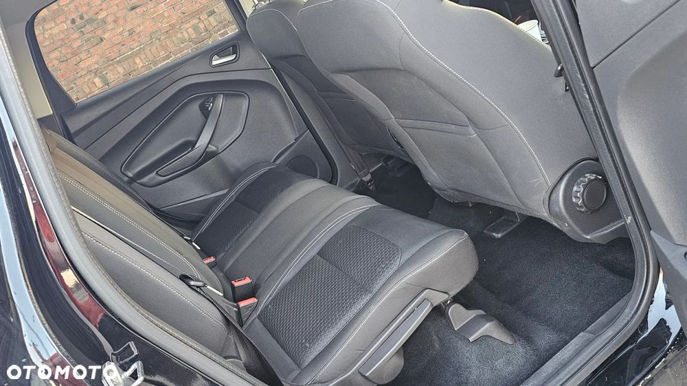 Ford Kuga - 19