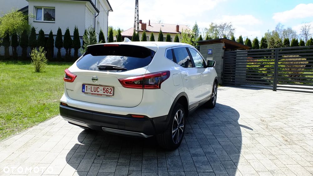 Nissan Qashqai 1.2 DIG-T N-Connecta EU6 - 8