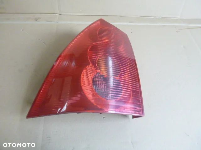 LAMPA LEWY TYŁ LEWA TYLNA PEUGEOT 307 KOMBI 01-05 - 11