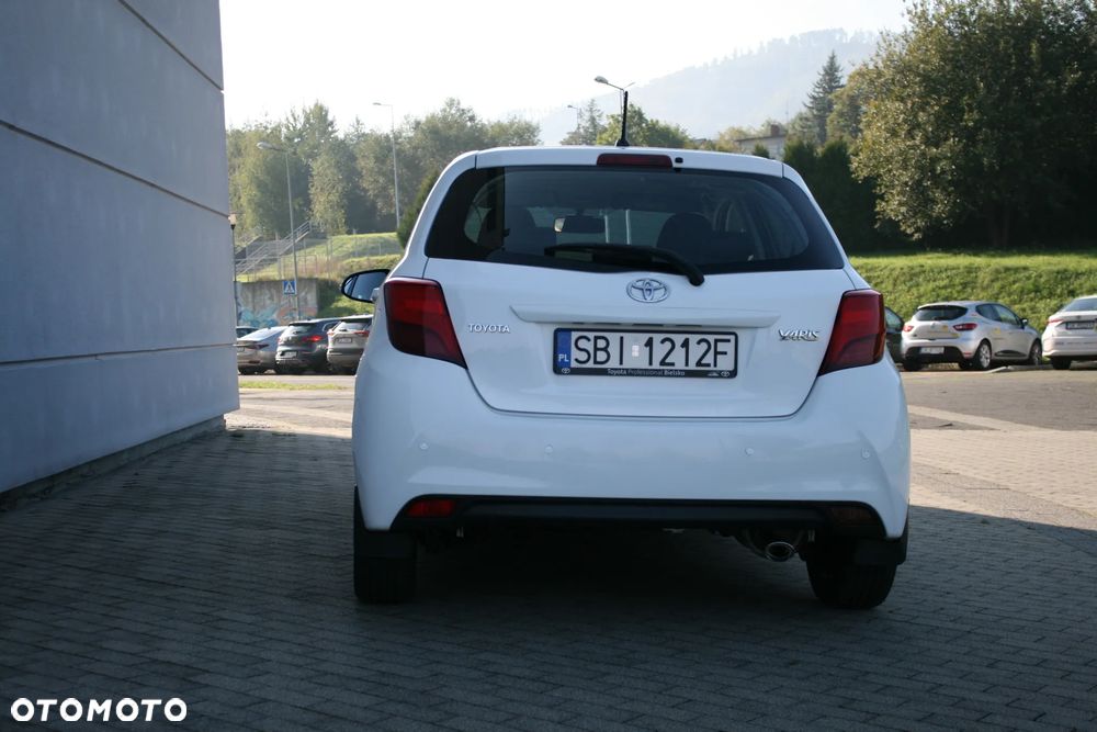 Toyota Yaris 1.0 Premium - 12