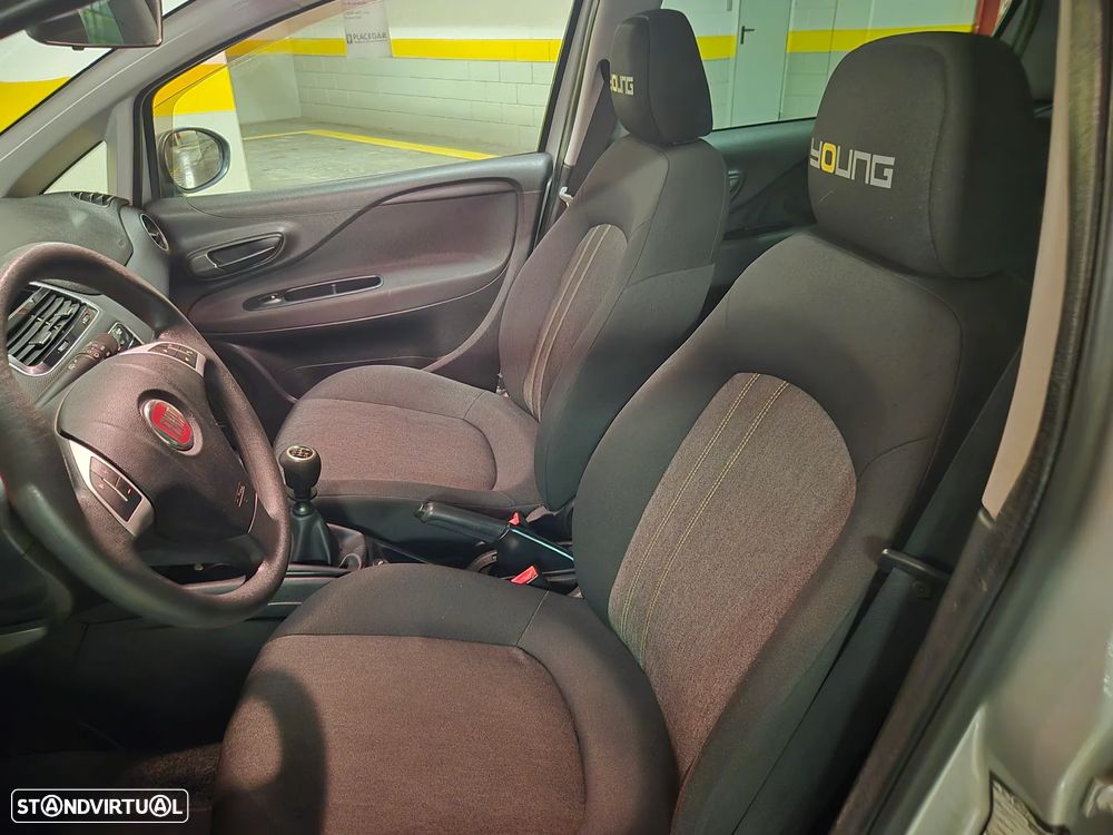 Fiat Punto 1.2 Young II S&S - 24