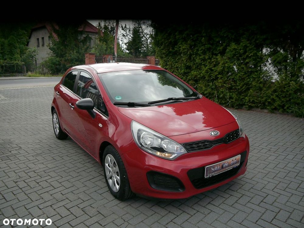 Kia Rio 1.4 L - 3