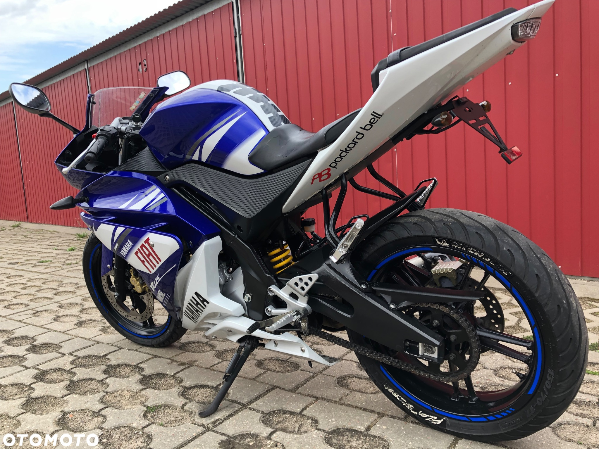Yamaha YZF - 6