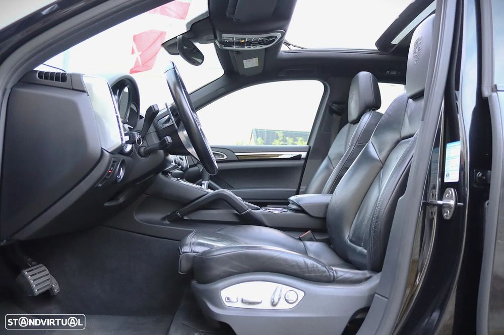 Porsche Cayenne S E-Hybrid - 14