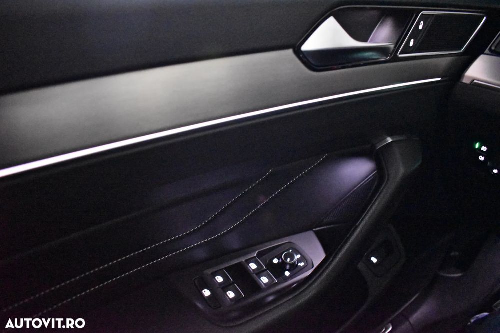 Volkswagen Passat Variant 2.0 TDI SCR DSG Highline - 20