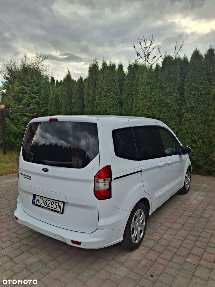 Ford Tourneo Courier 1.5 TDCi Trend - 26