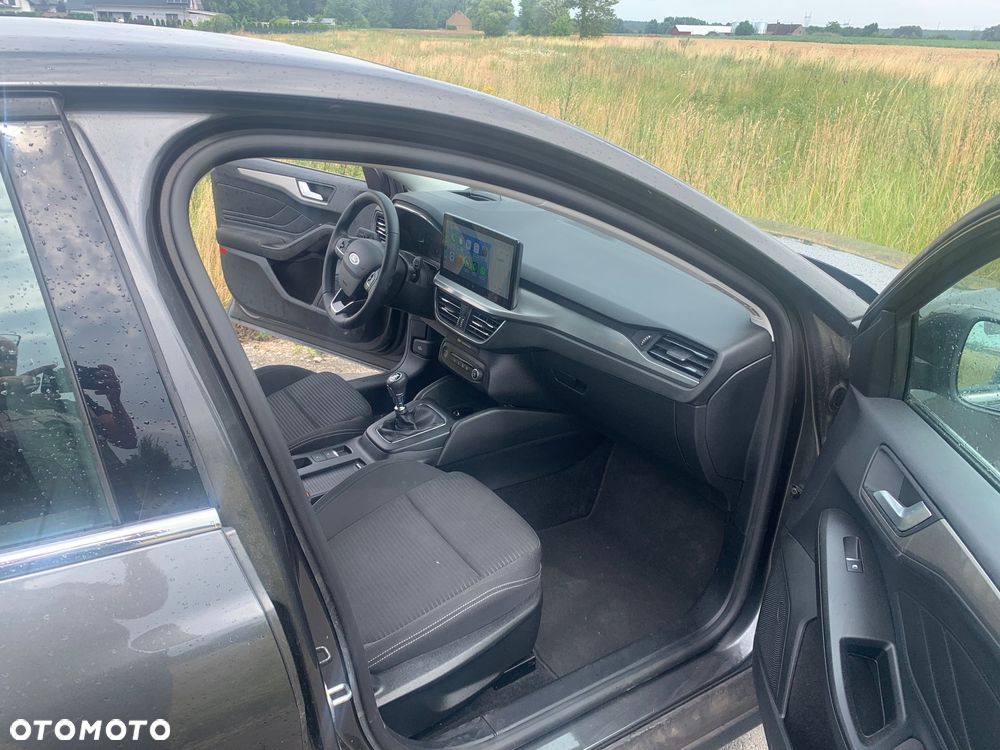 Ford Focus 1.0 EcoBoost Titanium - 9