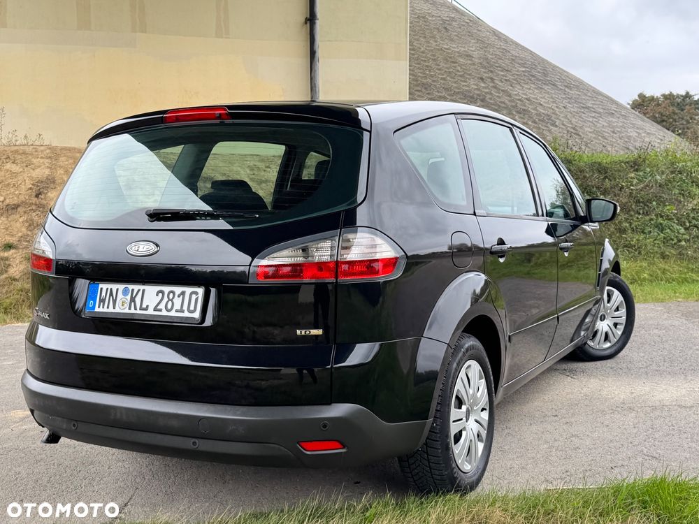 Ford S-Max - 8