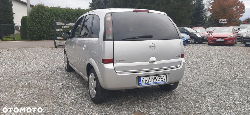 Opel Meriva - 11