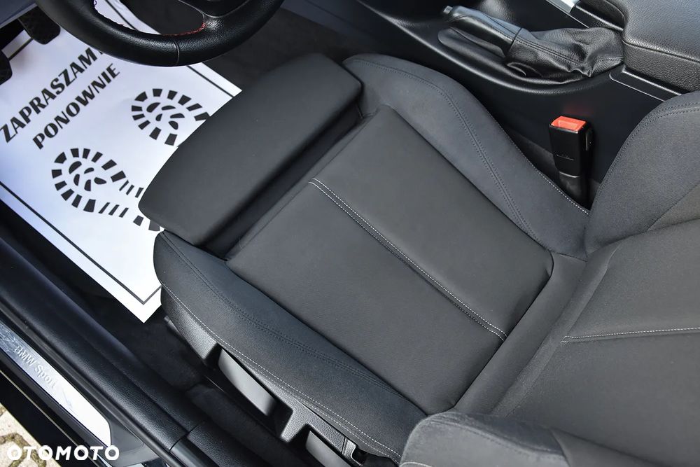 BMW Seria 3 318d Sport Line - 22