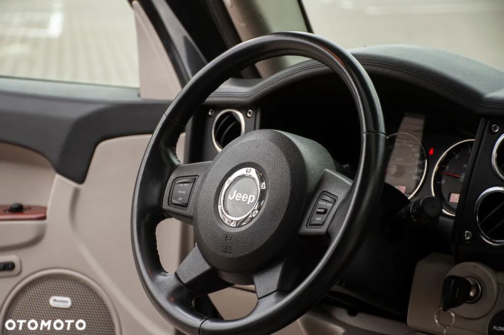Jeep Commander 3.0 CRD DPF Automatik Limited - 30