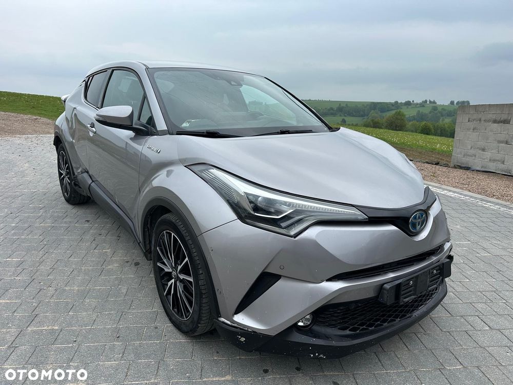 Toyota C-HR Lounge - 1
