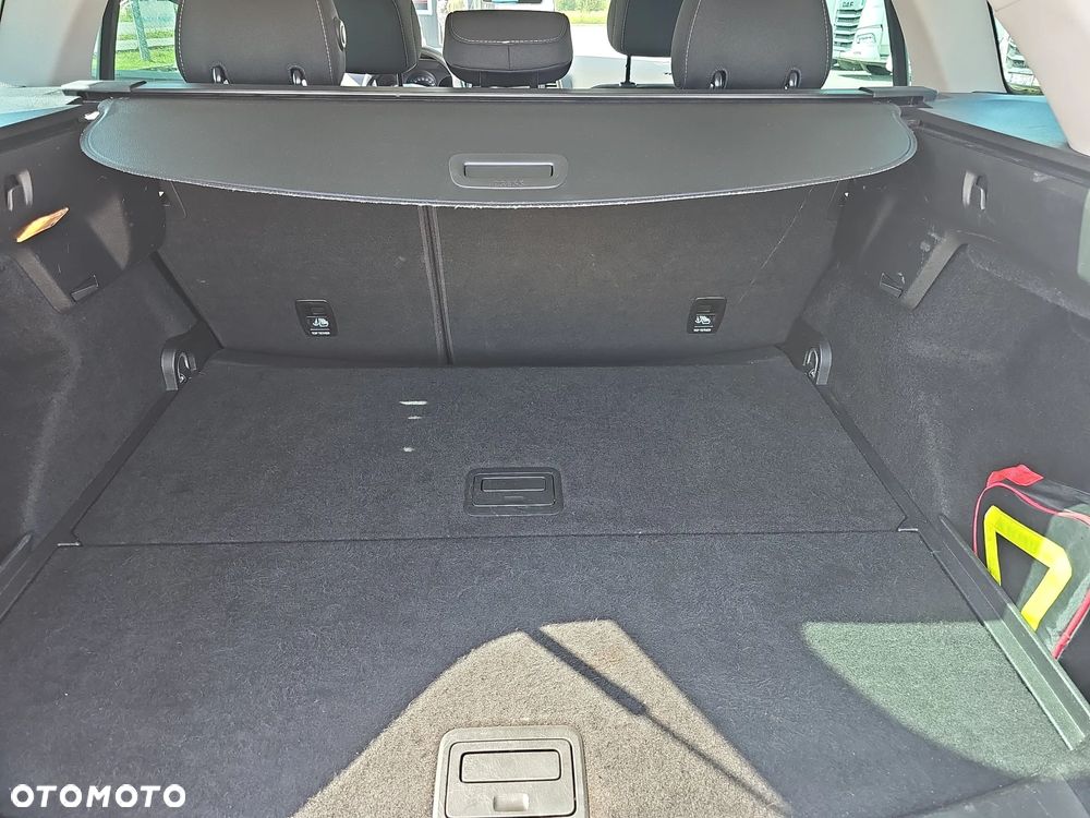 Renault Megane 1.2 Energy TCe Limited - 19