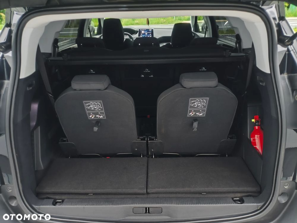 Peugeot 5008 1.2 PureTech Allure S&S EAT6 - 20
