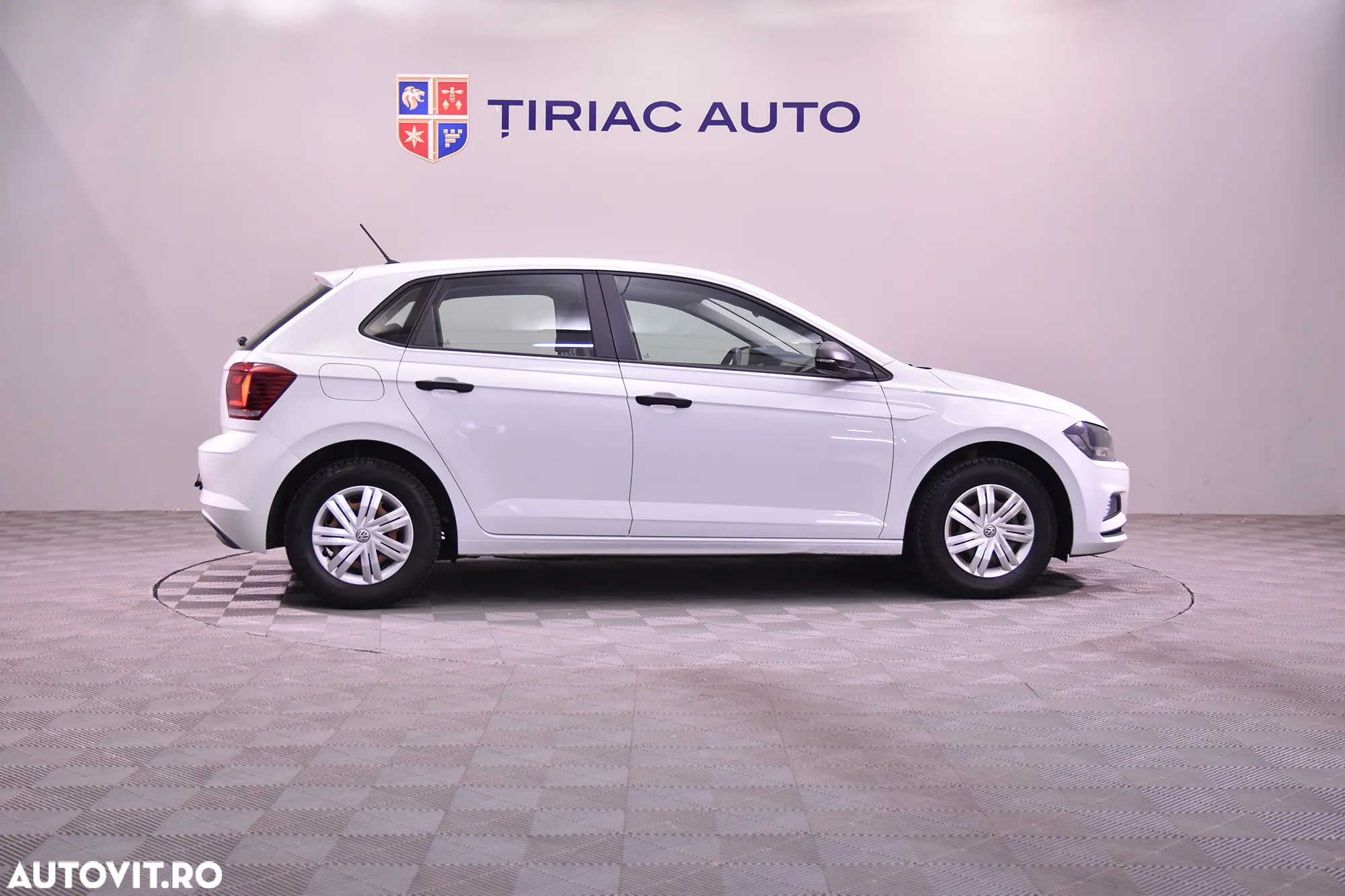 Volkswagen Polo - 6