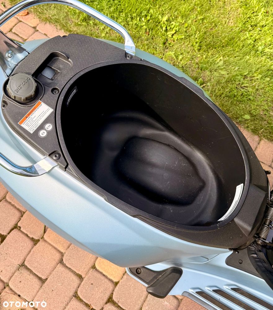 Vespa Primavera - 8