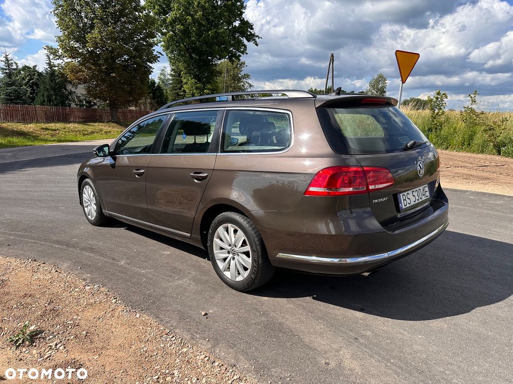Volkswagen Passat 1.6 TDI Comfortline - 6