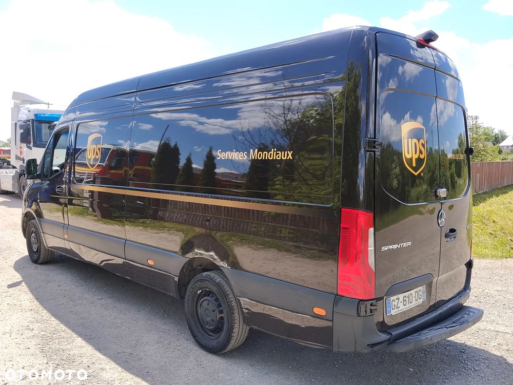 Mercedes-Benz Sprinter - 8