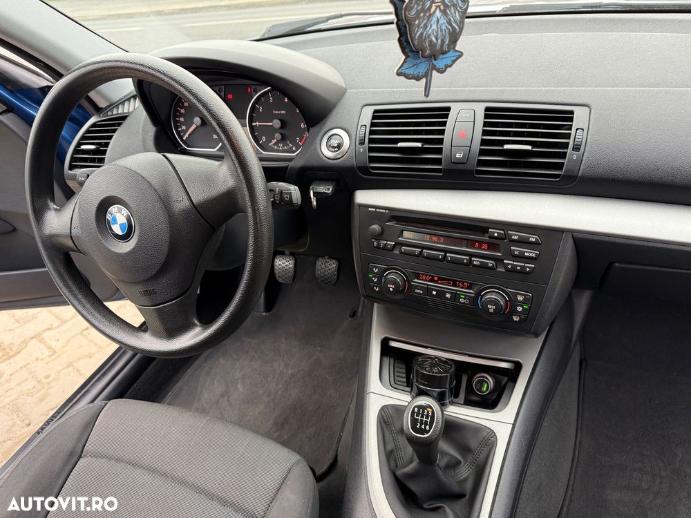 BMW Seria 1 116i - 12