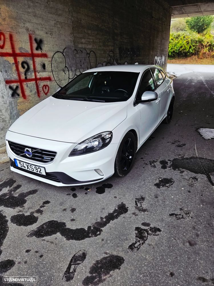 Volvo V40 1.6 D2 R-Design - 1