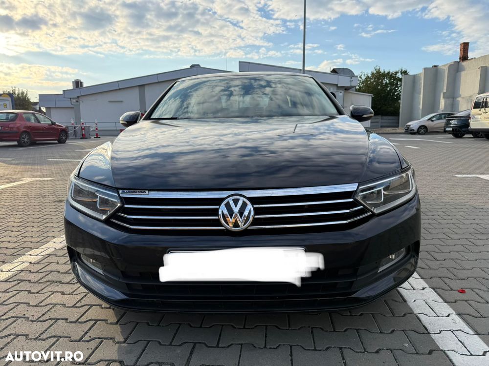 Volkswagen Passat 1.6 TDI Comfortline - 1