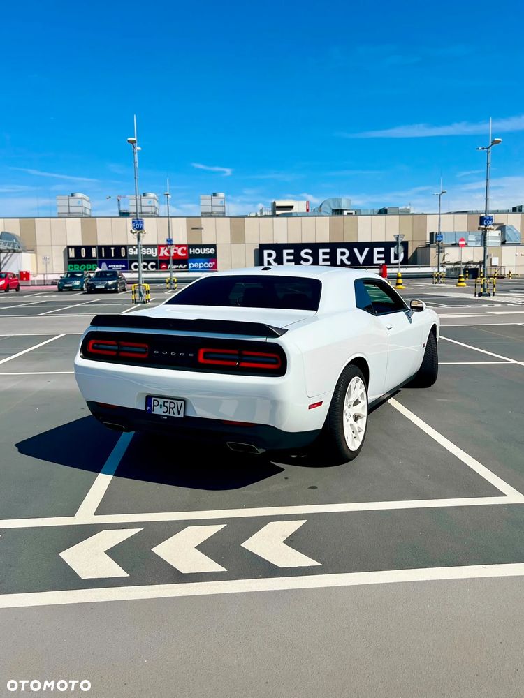 Dodge Challenger 5.7 R/T - 5