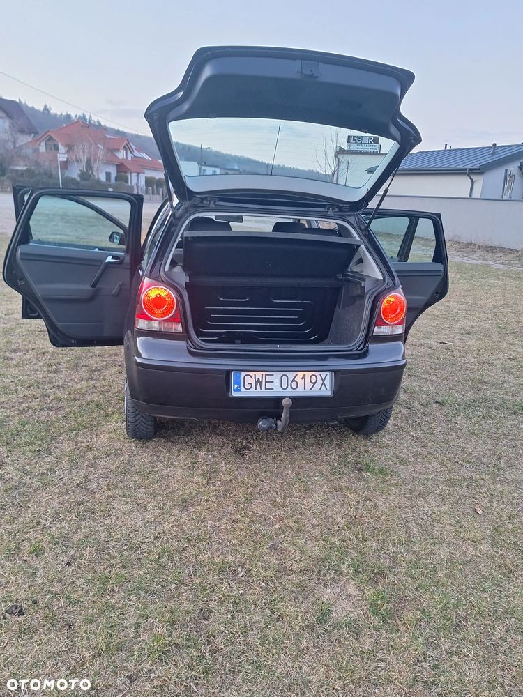 Volkswagen Polo 1.4 Comfortline - 14