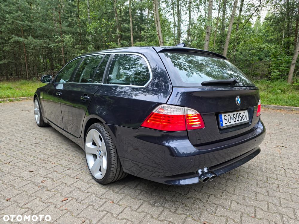 BMW Seria 5 525d Edition Sport - 35