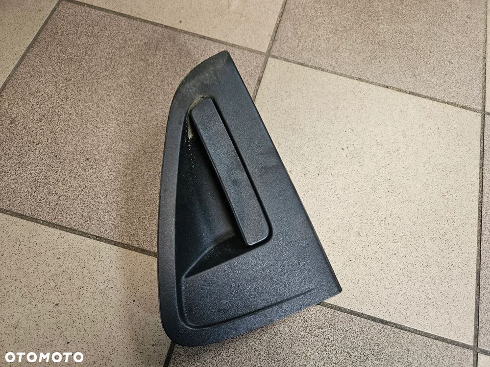 Klamka lewa prawa tył tylna podnośnik listwa zgarniająca Chevrolet Spark M300 2011r Europa - 2