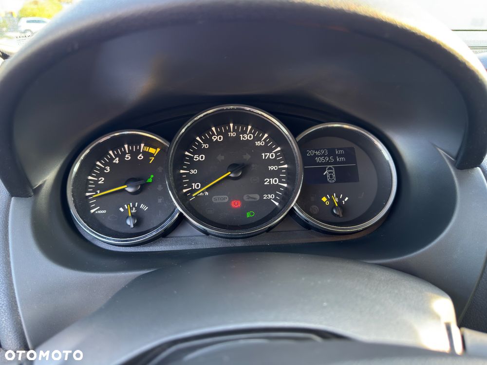 Renault Fluence 1.6 16V Expression - 6