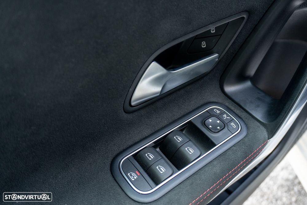 Mercedes-Benz A 180 7G-DCT AMG Line - 15