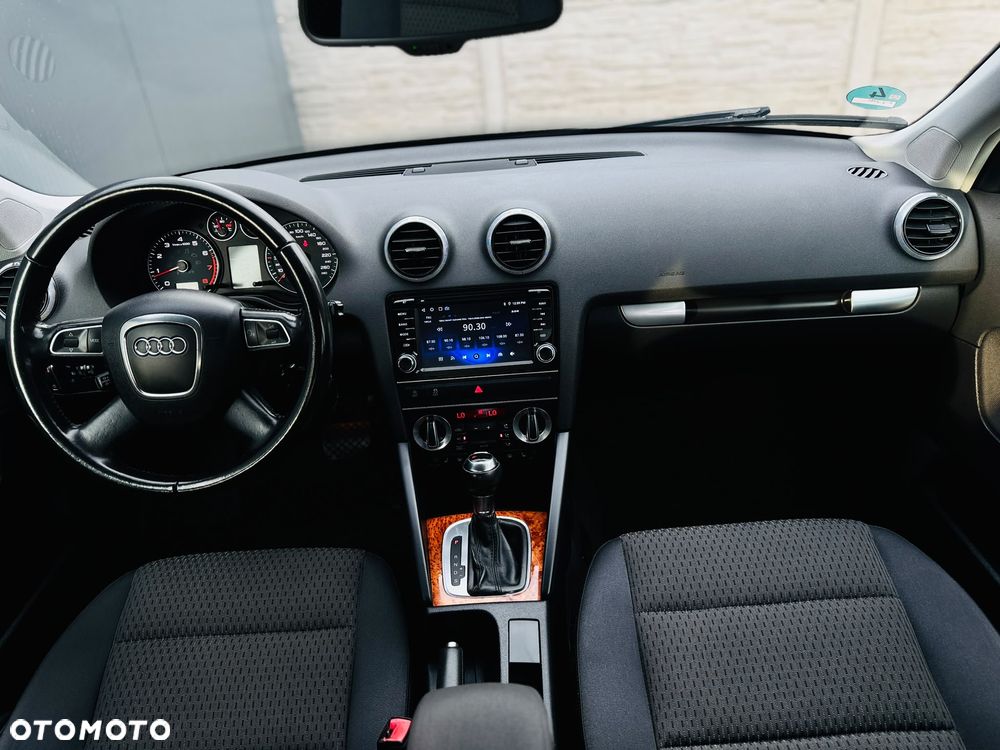 Audi A3 Sportback 1.4 TFSI S tronic Ambiente - 12