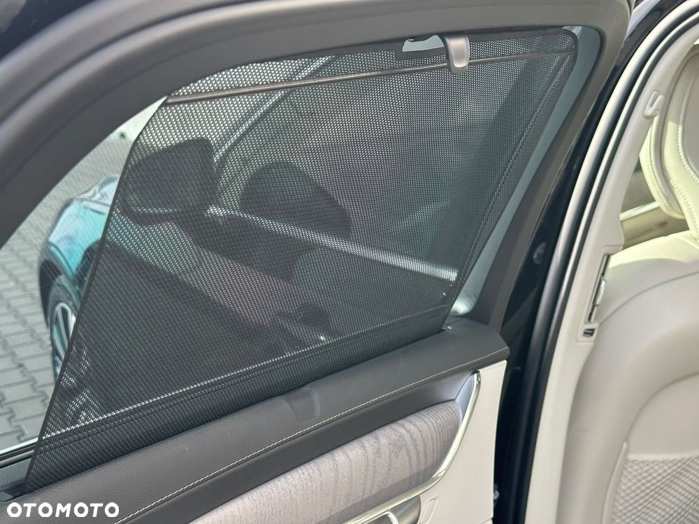 Volvo S90 - 33