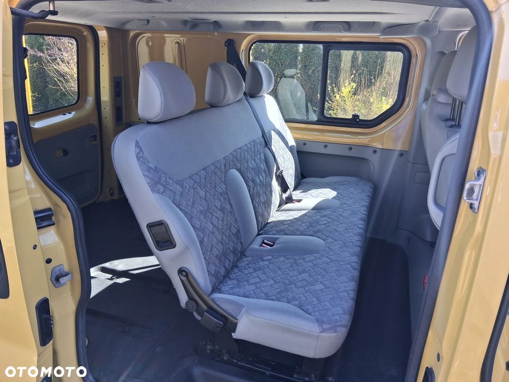 Opel Vivaro - 11