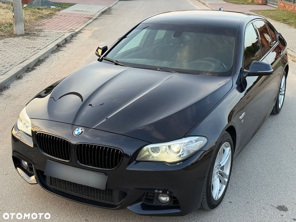 BMW Seria 5 525d xDrive - 9