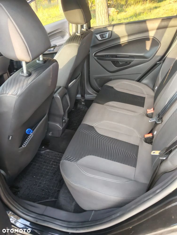 Ford Fiesta 1.25 Titanium - 13