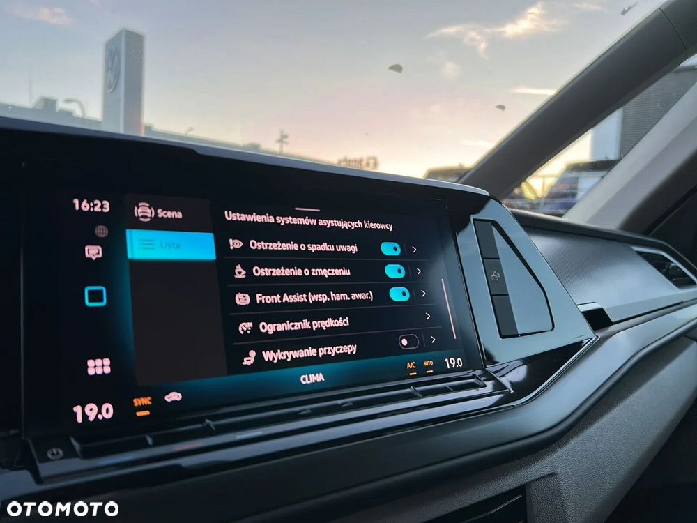 Volkswagen California - 24