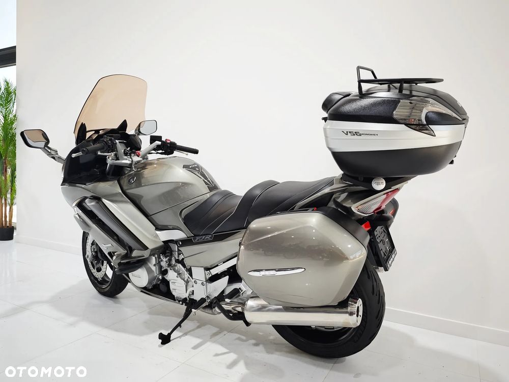 Yamaha FJR - 15