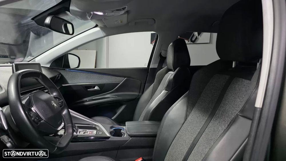 Peugeot 3008 1.2 PureTech Allure EAT6 — fotografia 7