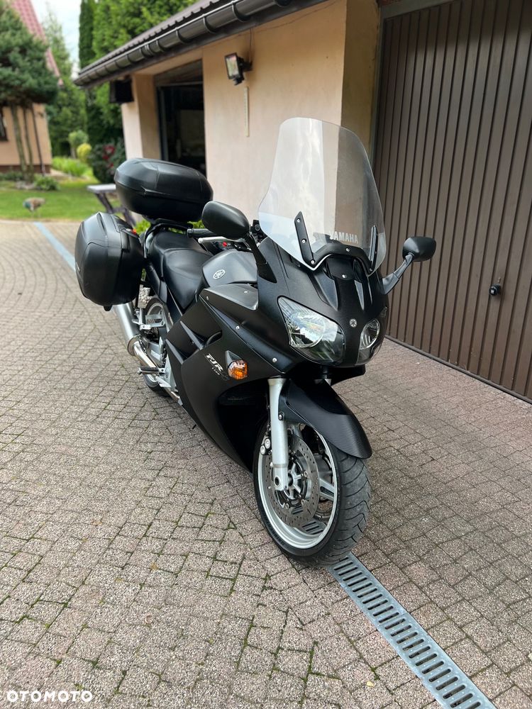 Yamaha FJR - 9