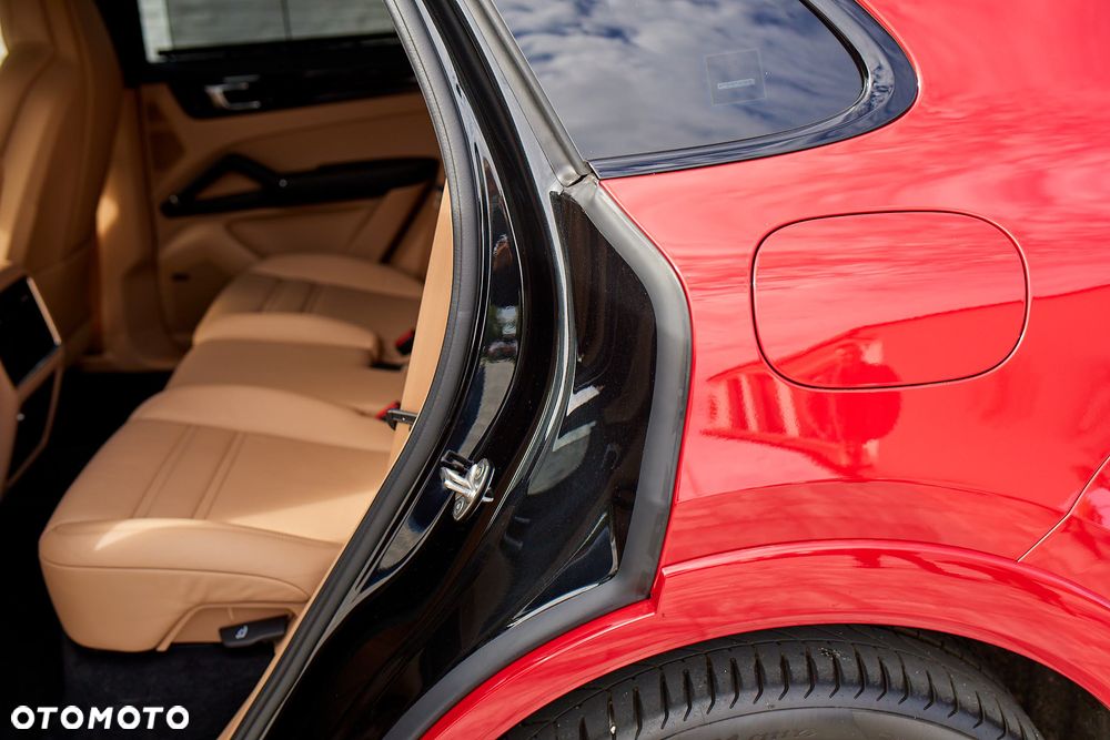 Porsche Cayenne - 13
