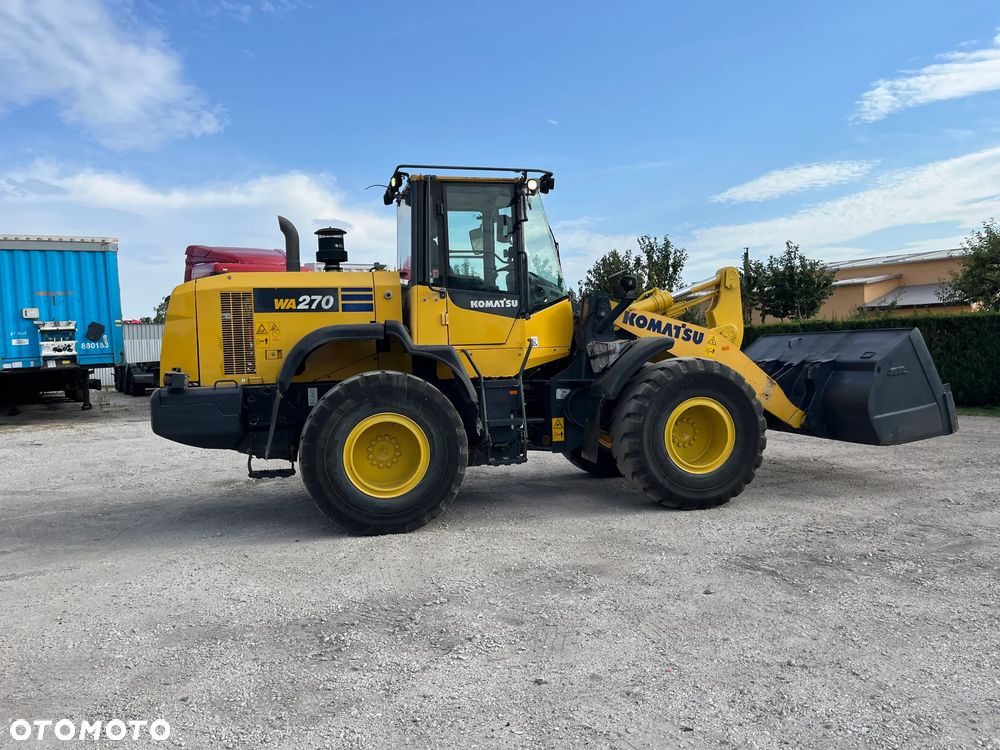Komatsu WA270 z wagą  * Stan idealny - 17